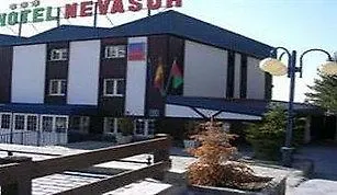 Nevasur ホテル 3*