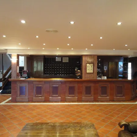 מלון Nevasur סיירה נבדה